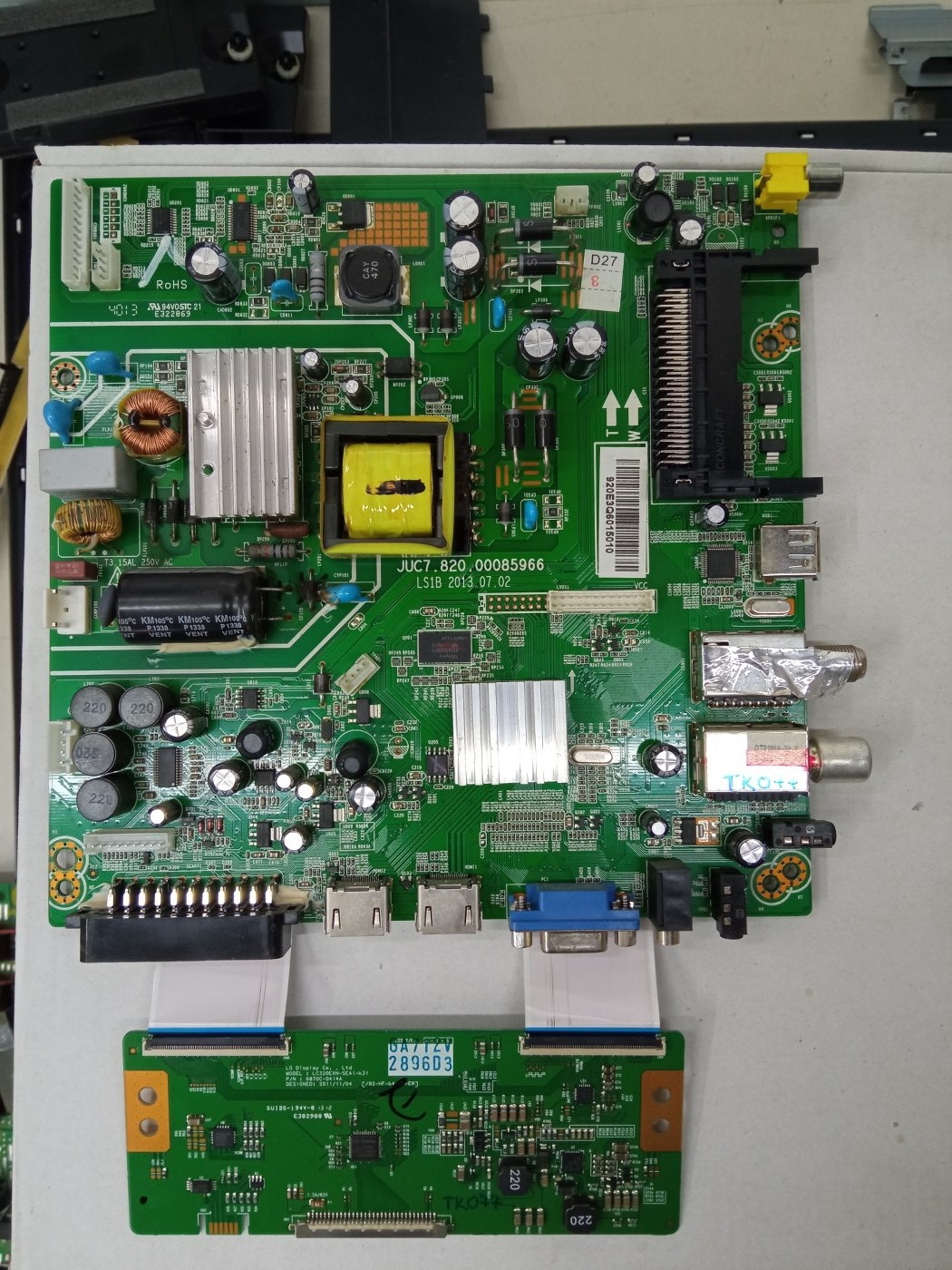 TK077 CHANGHONG LED32C2200DS MAIN JUC7.820.00085966 PANEL LC320EXN-SEA1-K31 6870C-0414A